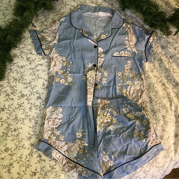 Floral Print Contrast Piping Pocket Front PJ Set Dusty Blue S (4) Pajamas - Picture 2 of 3